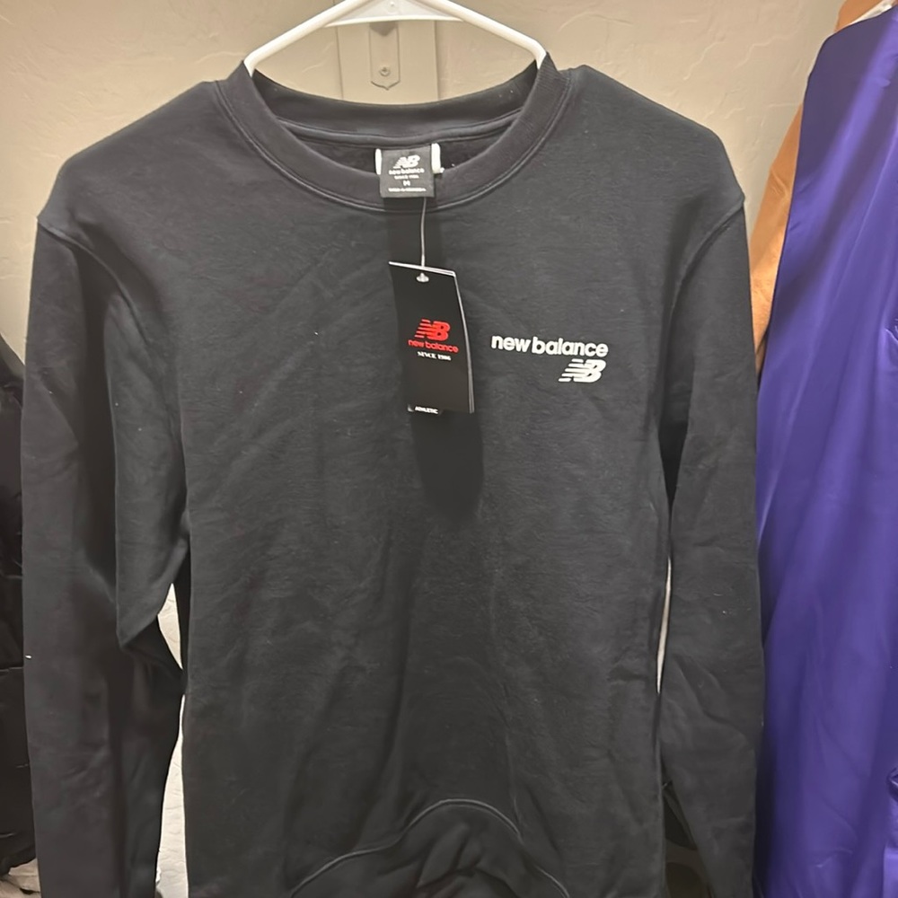 New Balance Hoodie (No Hood)